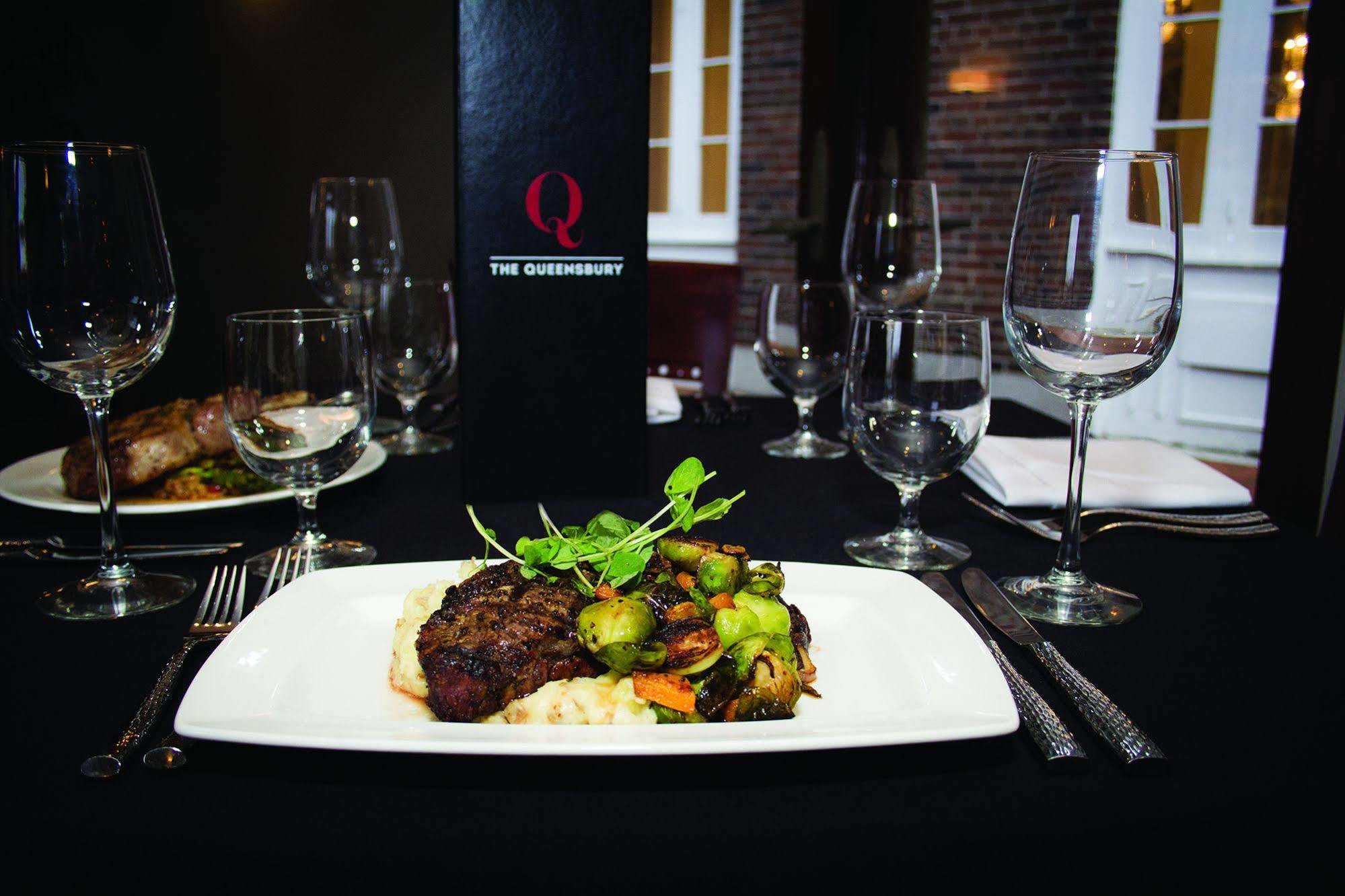 Hotel The Queensbury 3*